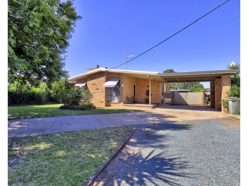 315 Noyes Street, Deniliquin NSW 2710