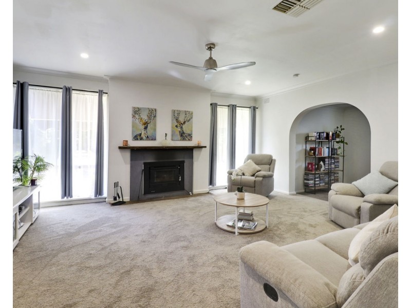 315 Noyes Street, Deniliquin NSW 2710