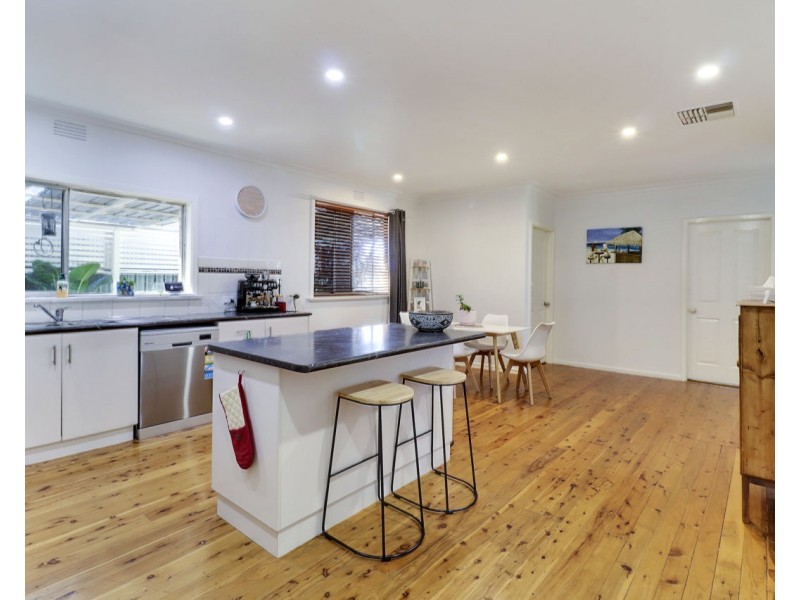 315 Noyes Street, Deniliquin NSW 2710