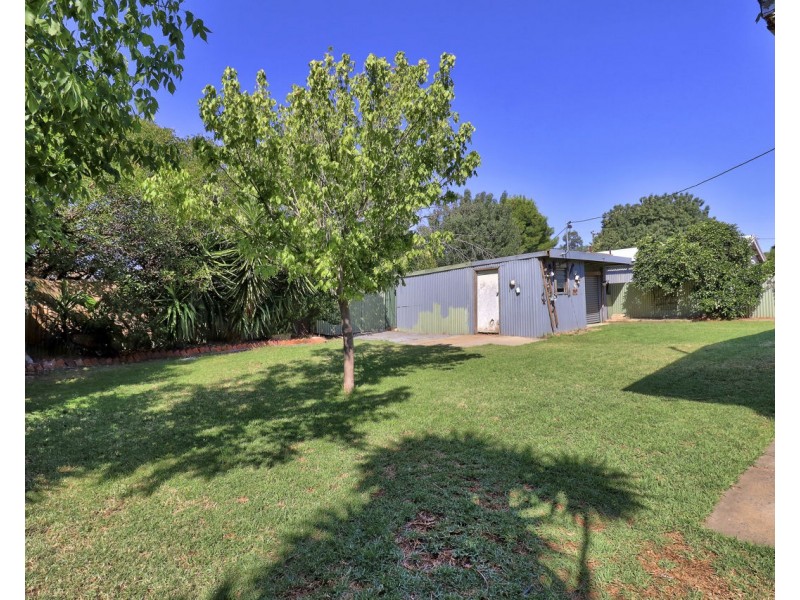 315 Noyes Street, Deniliquin NSW 2710