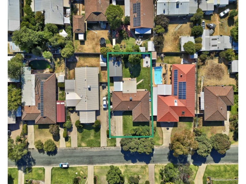 317 Jameson St, Deniliquin NSW 2710