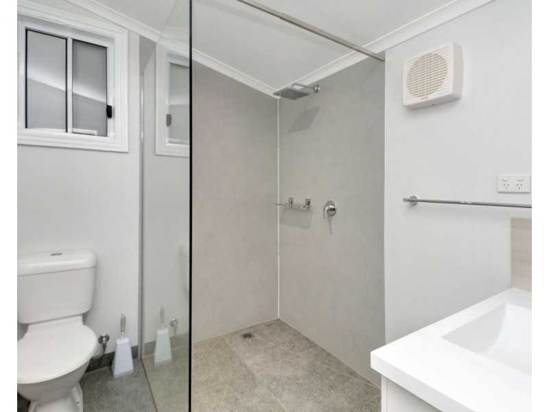 343 Hodgkins St, Deniliquin NSW 2710