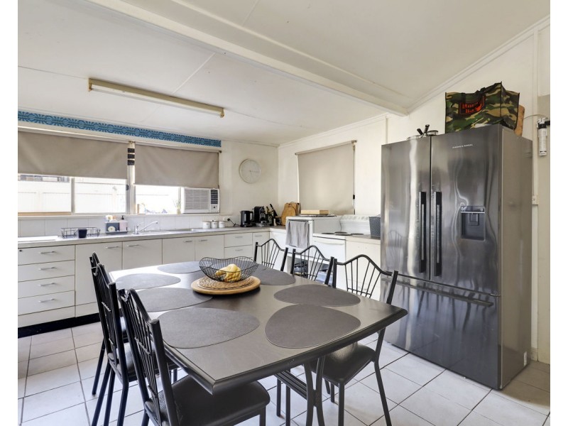 324 Conroy Street, Deniliquin NSW 2710