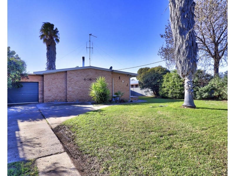 239 Hetherington Street, Deniliquin NSW 2710