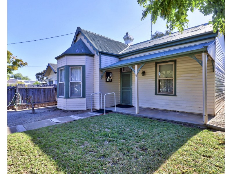 79 Junction Street, Deniliquin NSW 2710