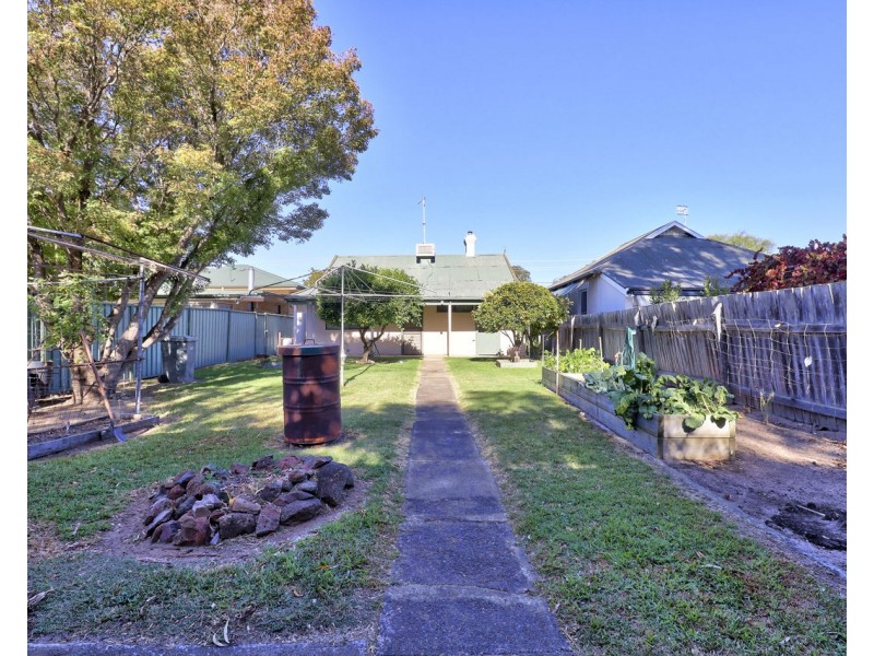 79 Junction Street, Deniliquin NSW 2710