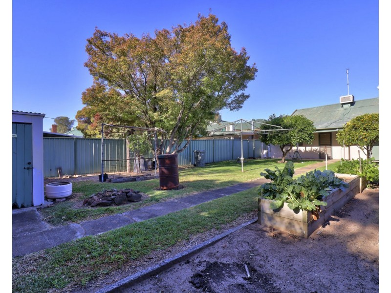 79 Junction Street, Deniliquin NSW 2710