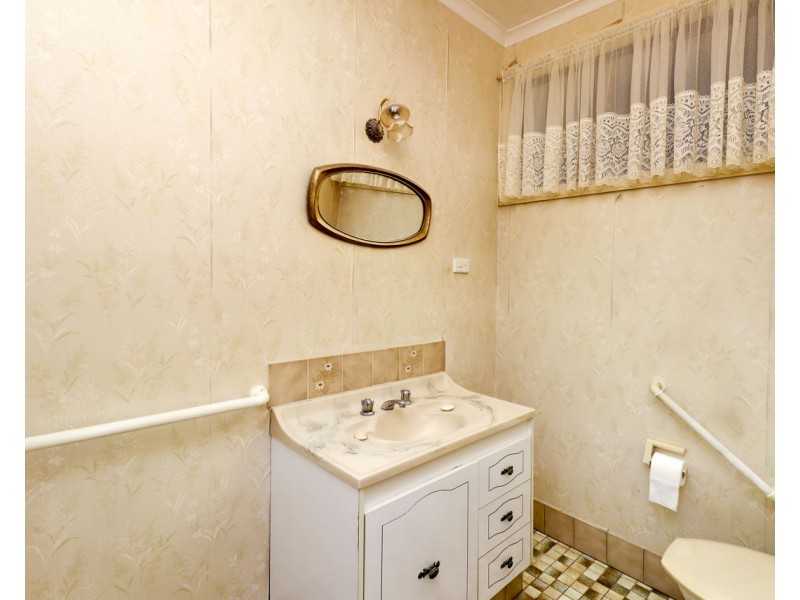 79 Junction Street, Deniliquin NSW 2710