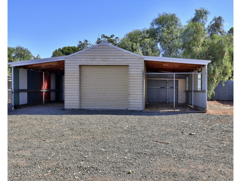 11 Frome Street, Mathoura NSW 2710