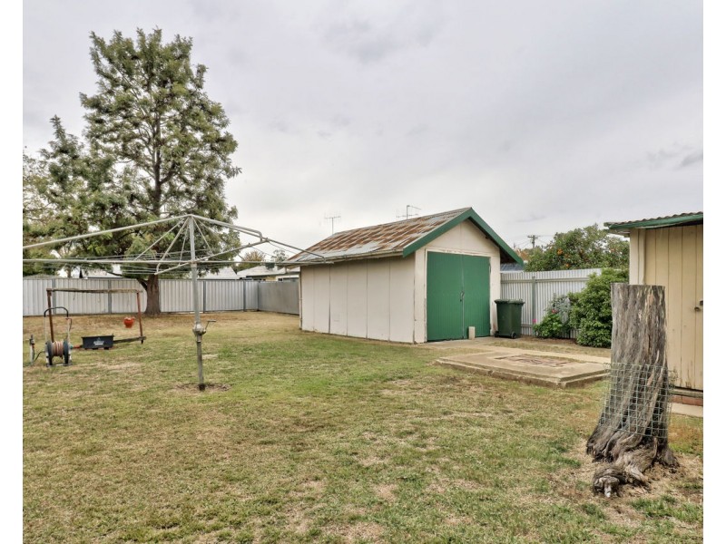 45 Butler Street, Deniliquin NSW 2710