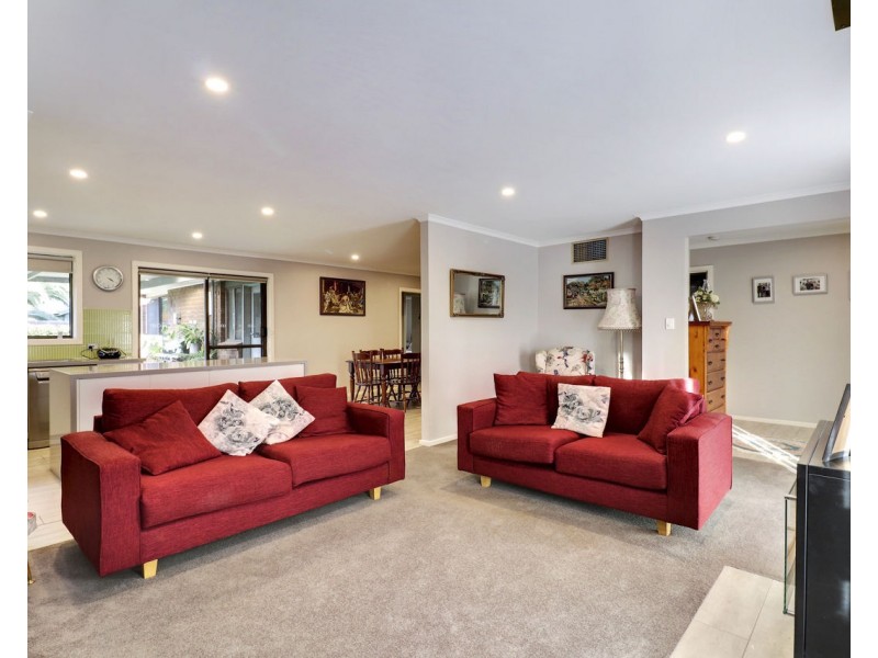2 Gillespie Crt, Deniliquin NSW 2710