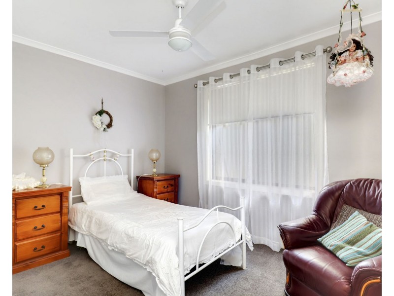 2 Gillespie Crt, Deniliquin NSW 2710