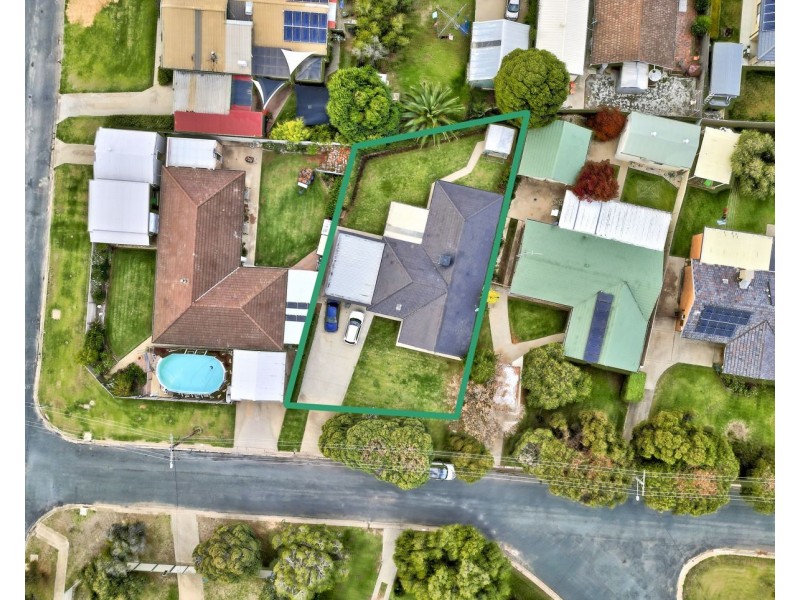 2 Gillespie Crt, Deniliquin NSW 2710