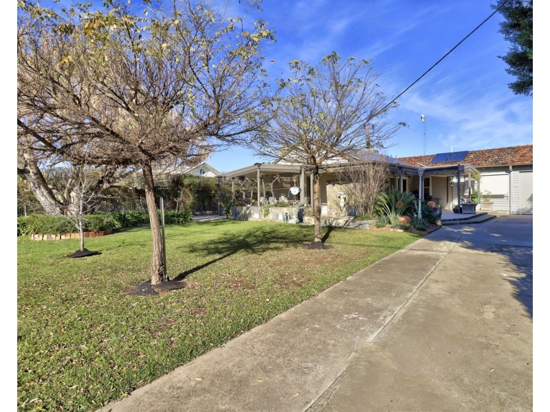 412 Henry Street, Deniliquin NSW 2710