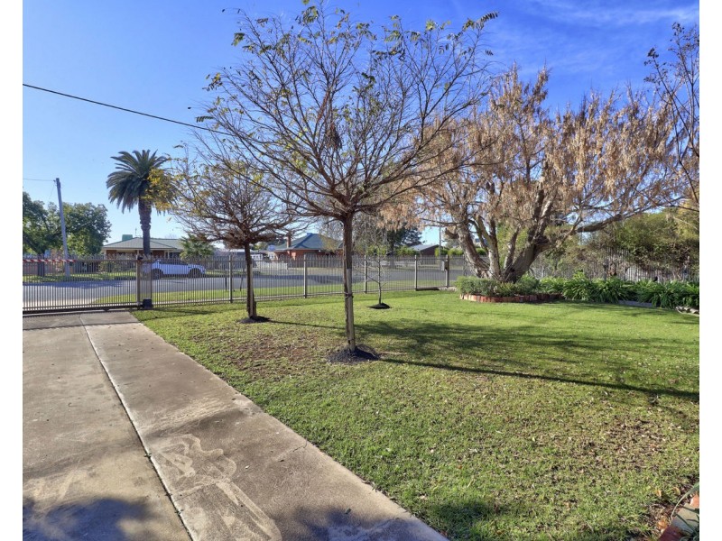 412 Henry Street, Deniliquin NSW 2710