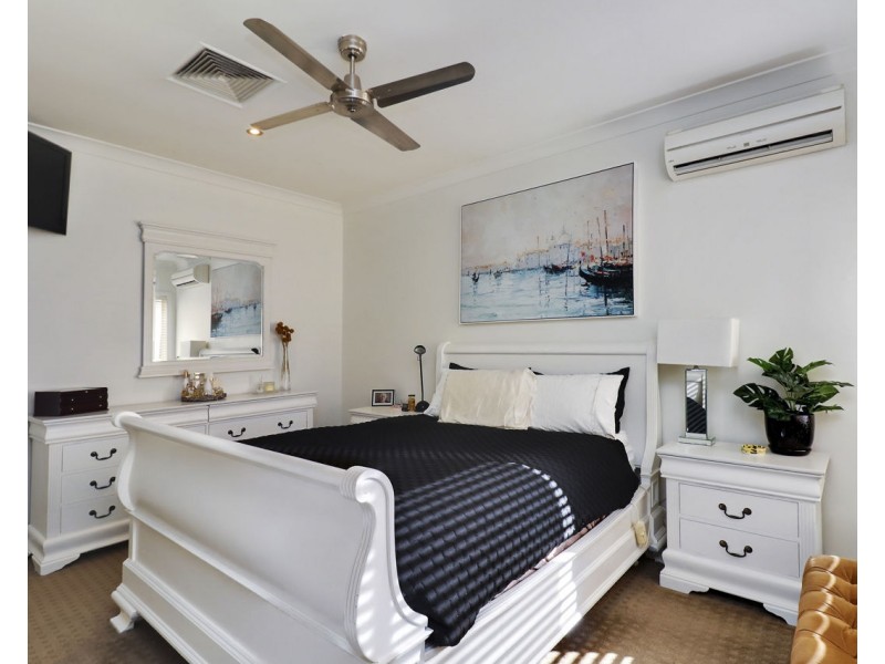 412 Henry Street, Deniliquin NSW 2710