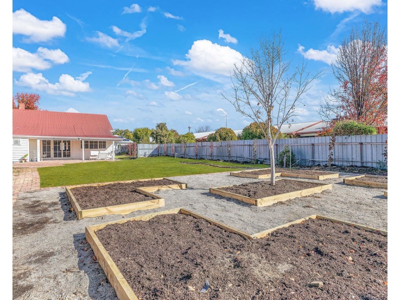 447 Cressy Street, Deniliquin NSW 2710
