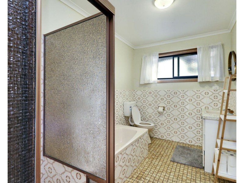 2/4 Mazamet Crt, Deniliquin NSW 2710