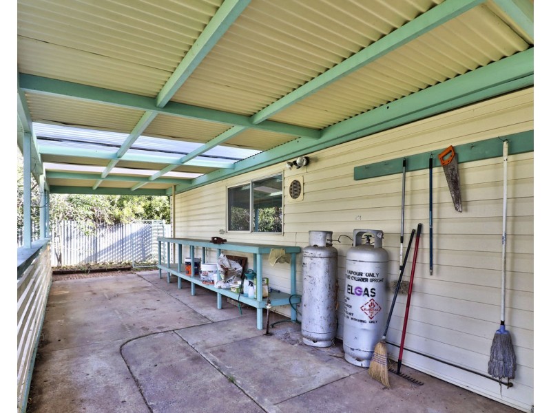 112 Decimus Street, Deniliquin NSW 2710