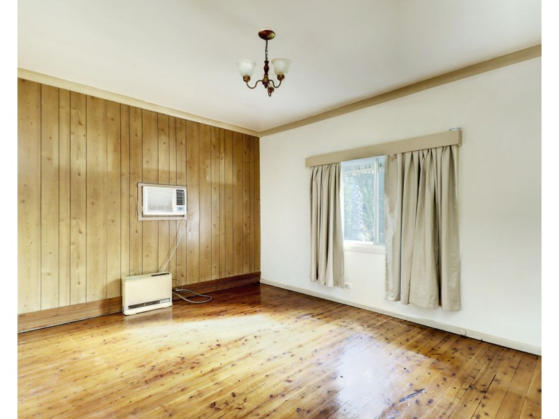 112 Decimus Street, Deniliquin NSW 2710