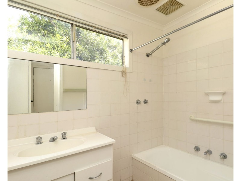 112 Decimus Street, Deniliquin NSW 2710