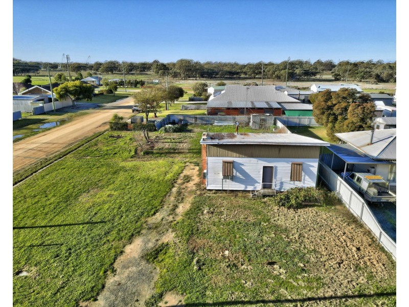 285 Finley Road, Deniliquin NSW 2710