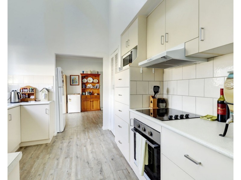 78 Russell Street, Deniliquin NSW 2710