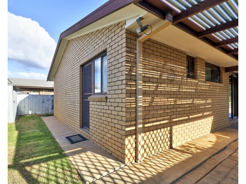 263 Victoria Street, Deniliquin NSW 2710