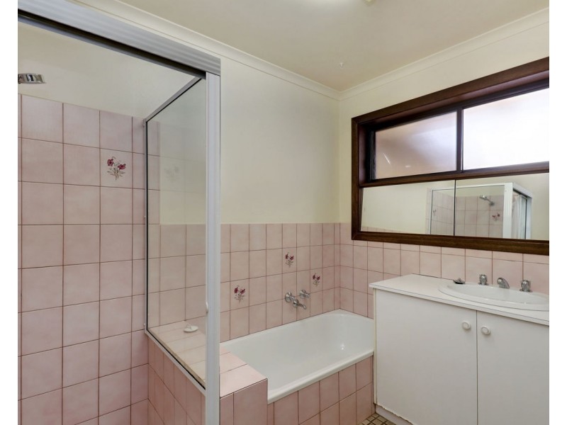 263 Victoria Street, Deniliquin NSW 2710