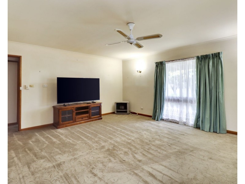 283 Henry Street, Deniliquin NSW 2710