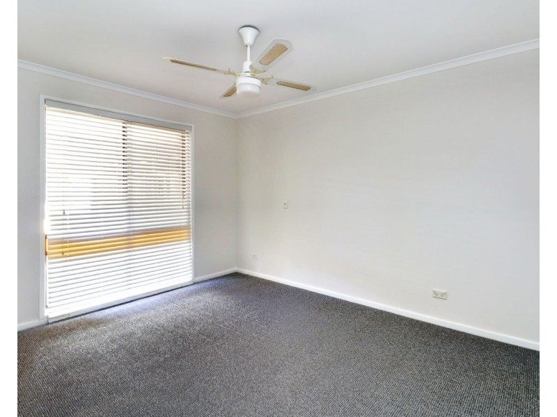 2/356 Wood Street, Deniliquin NSW 2710