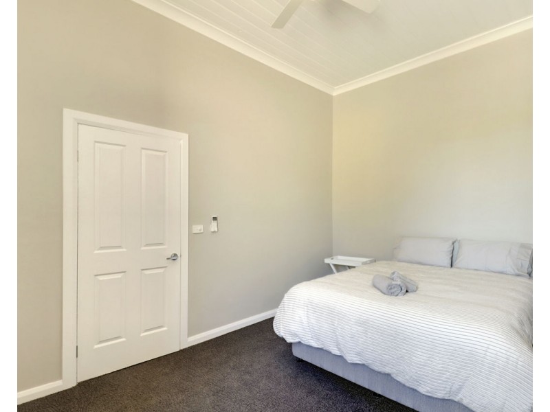 210 Cressy Street, Deniliquin NSW 2710