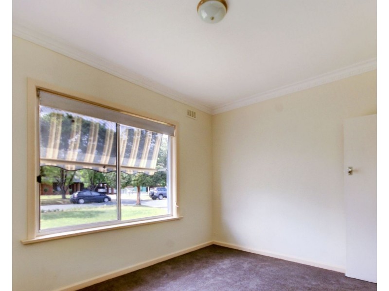 232 Burchfield Avenue, Deniliquin NSW 2710