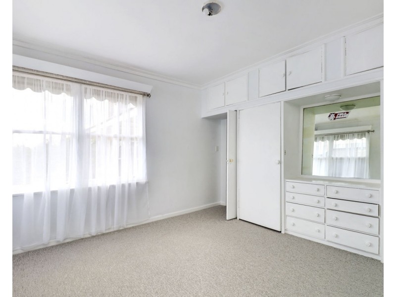 92 Crispe Street, Deniliquin NSW 2710