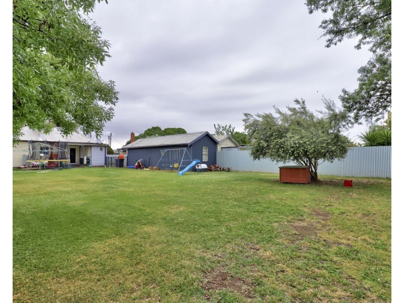 469 Maher Street, Deniliquin NSW 2710