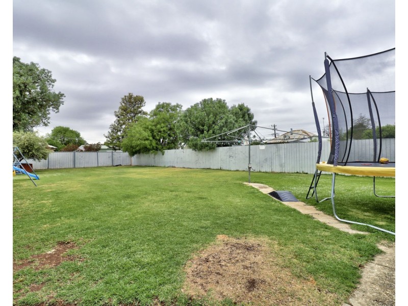 469 Maher Street, Deniliquin NSW 2710