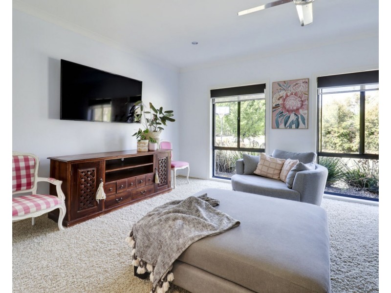 49 Pindara Lane, Deniliquin NSW 2710