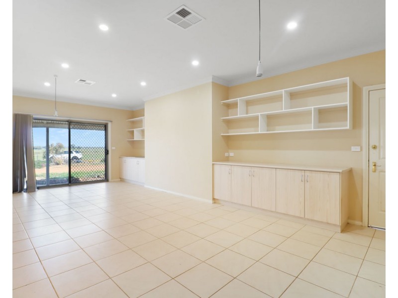 71 Mulumbah Estate, Deniliquin NSW 2710