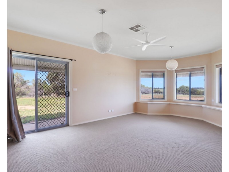 71 Mulumbah Estate, Deniliquin NSW 2710