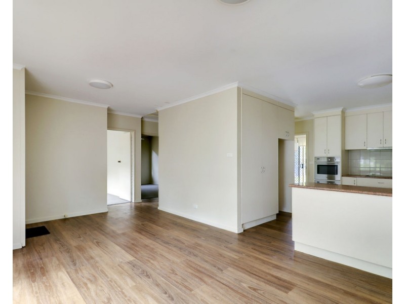 228 Burchfield Ave, Deniliquin NSW 2710