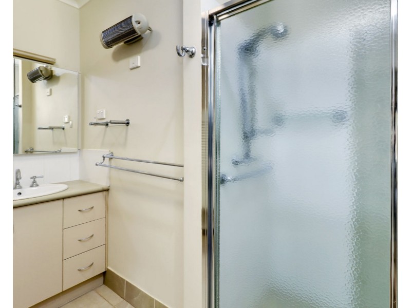 228 Burchfield Ave, Deniliquin NSW 2710