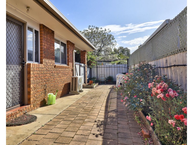 2/261 Harfleur Street, Deniliquin NSW 2710
