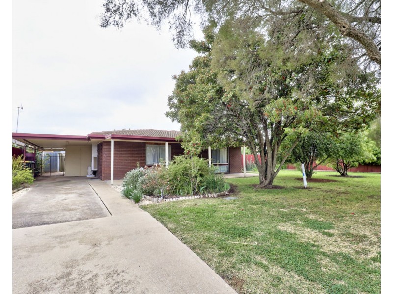 283 Henry Street, Deniliquin NSW 2710