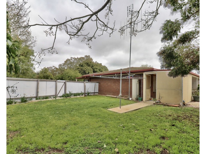 283 Henry Street, Deniliquin NSW 2710