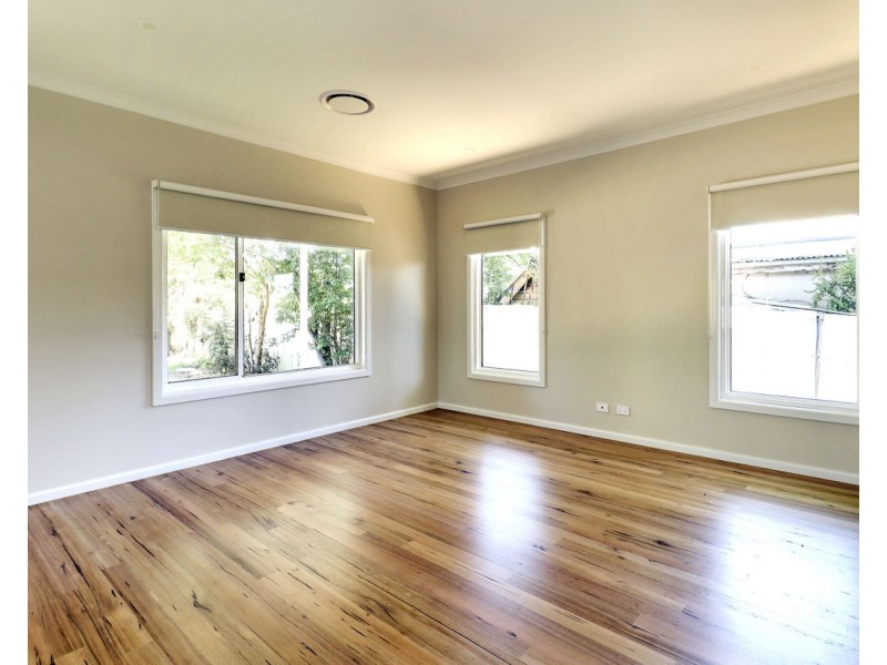 284 Harfleur Street, Deniliquin NSW 2710