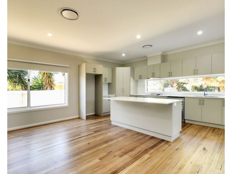 284 Harfleur Street, Deniliquin NSW 2710