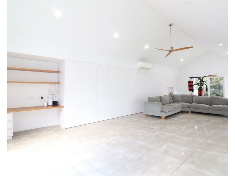 336-338 Hodgkins Street, Deniliquin NSW 2710