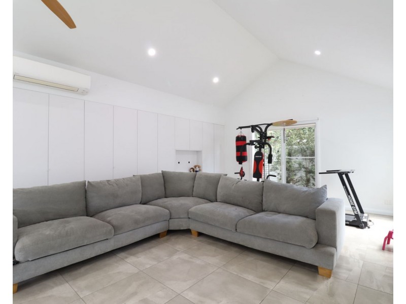 336-338 Hodgkins Street, Deniliquin NSW 2710