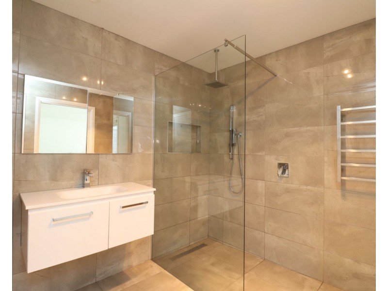 336-338 Hodgkins Street, Deniliquin NSW 2710