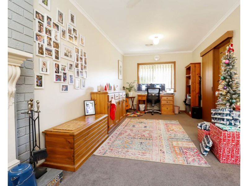 163 Faulkner Street, Deniliquin NSW 2710